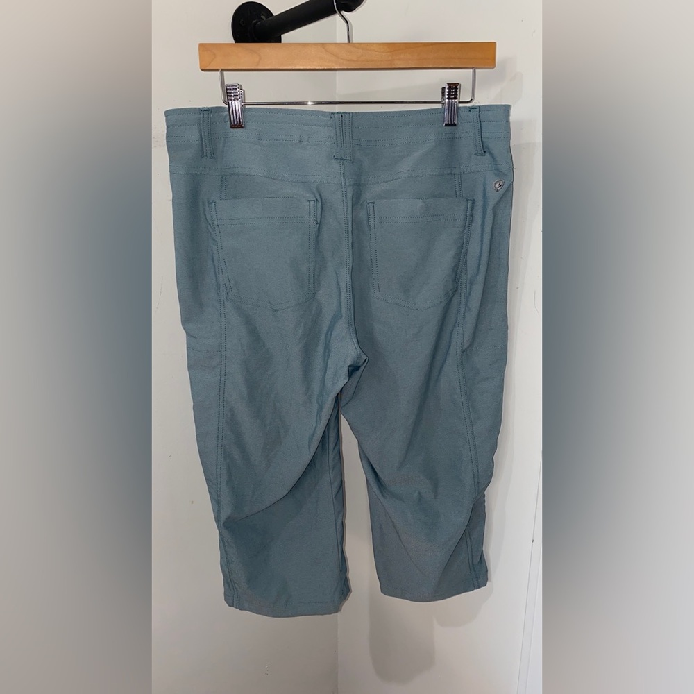 Kuhl Legendary Capri Pants Womens 10 Blue Nylon Stretch Hiking Travel Outdoor - Picture 3 of 9